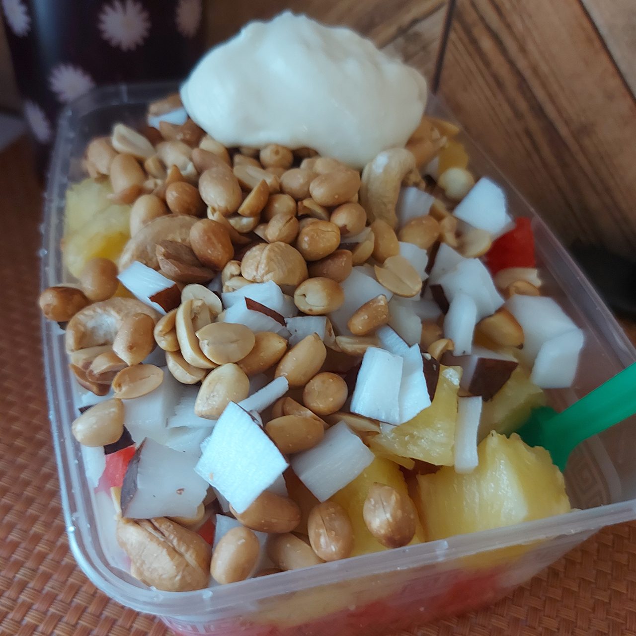 fruit mix with groundnut